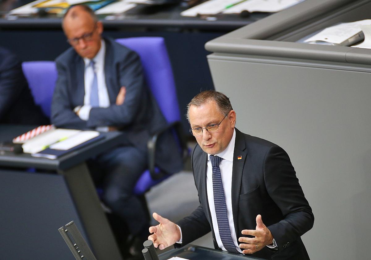 Friedirch Merz und Tino Chrupalla (Archiv)
