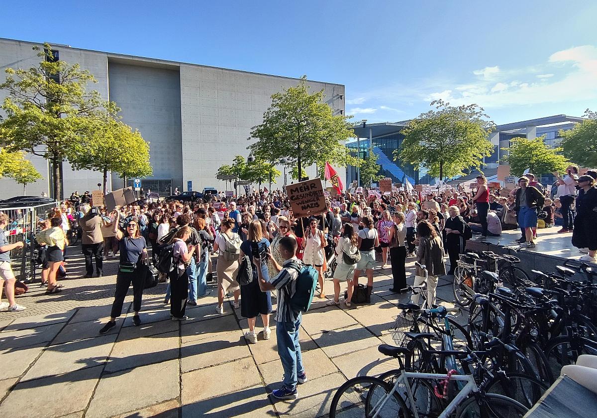 Demo vor dem Bundestag am 10.07.2026